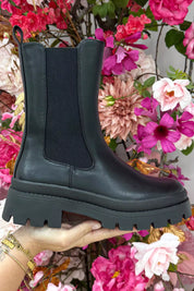 My Favorite Boots - Black