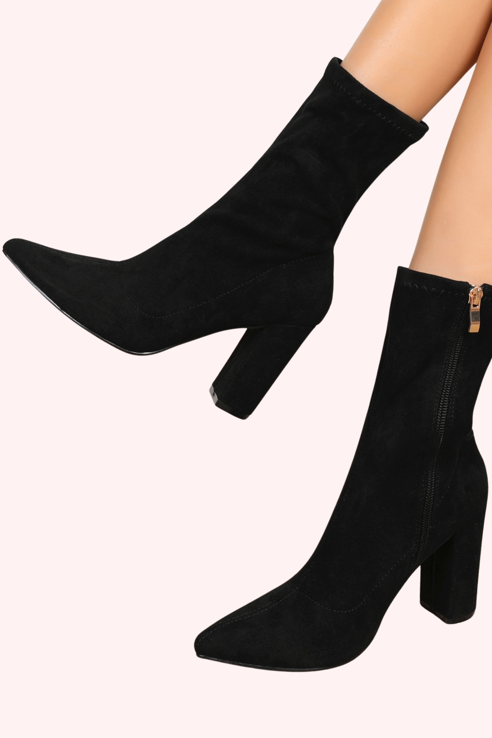 Suede look heels Zwart