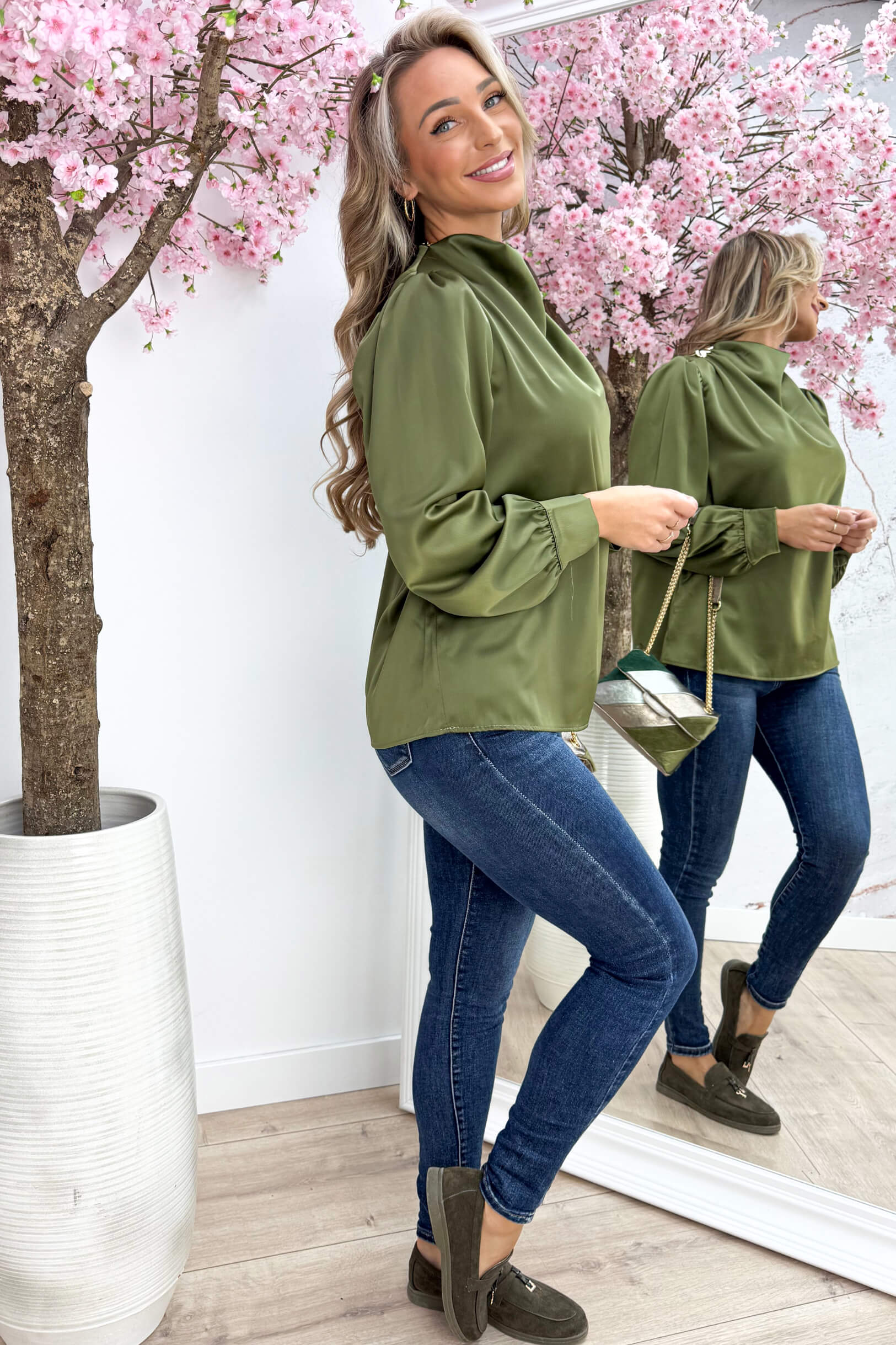 Glossy gold button topje - Army