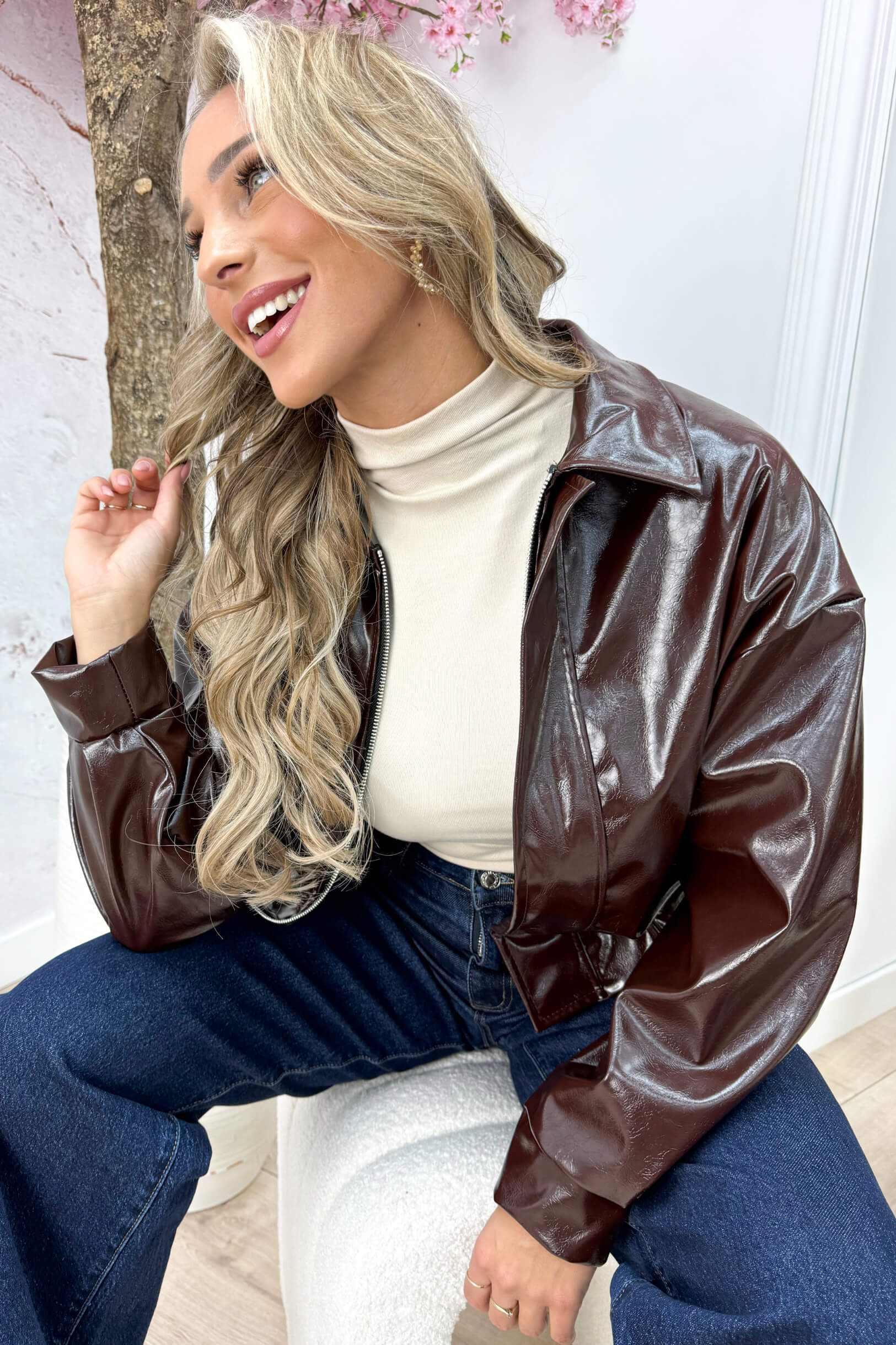 Oversized glossy jacket - Bruin