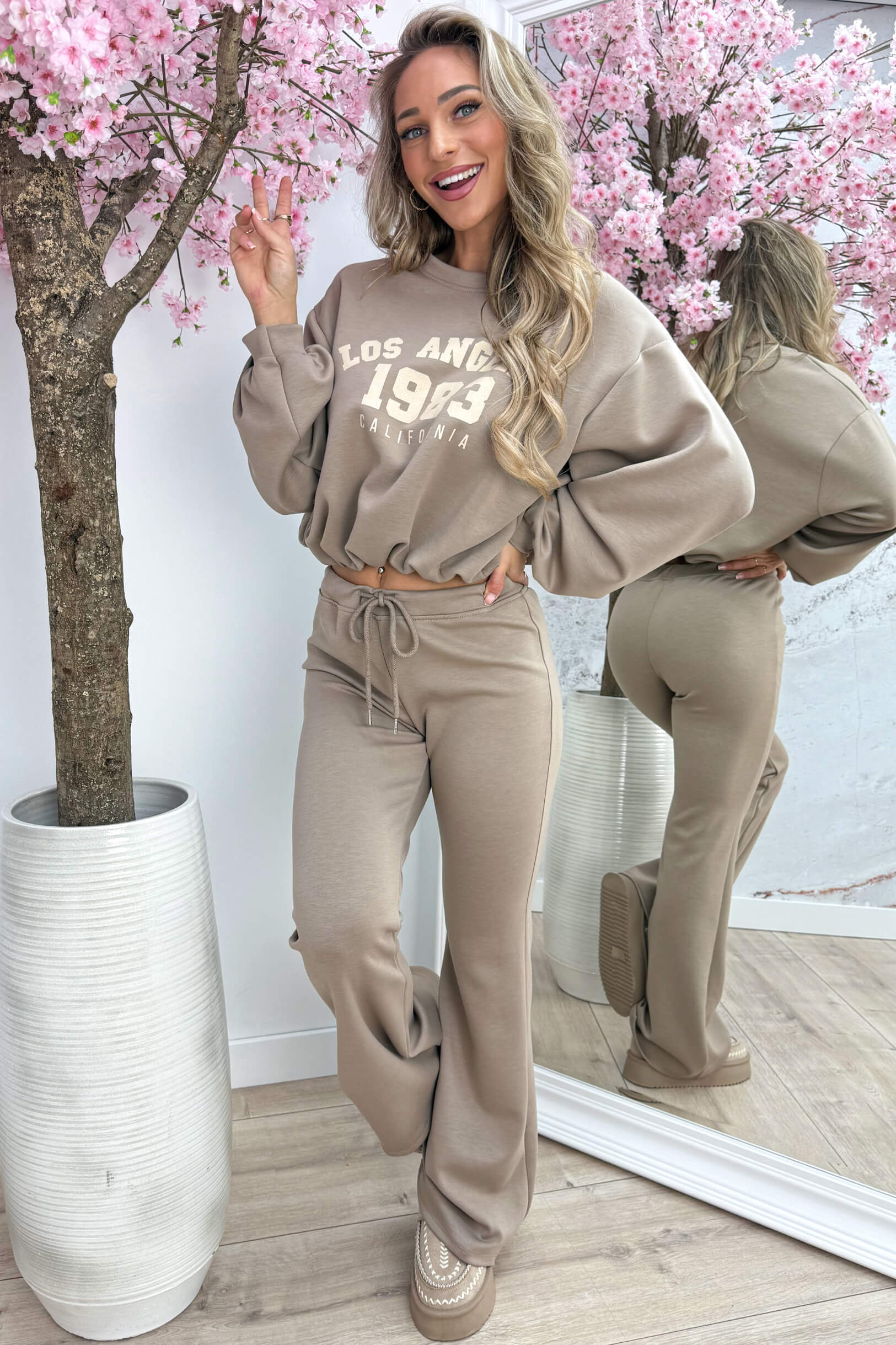 Cropped LA comfy co-ord - Taupe