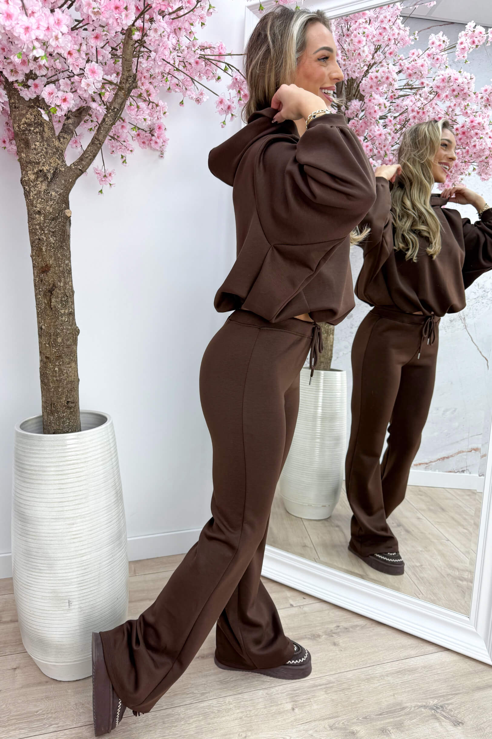 Chill mode comfy co-ord - Bruin