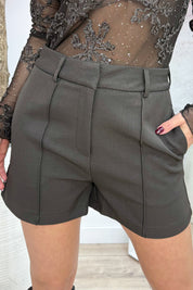 All you need short - Bruin