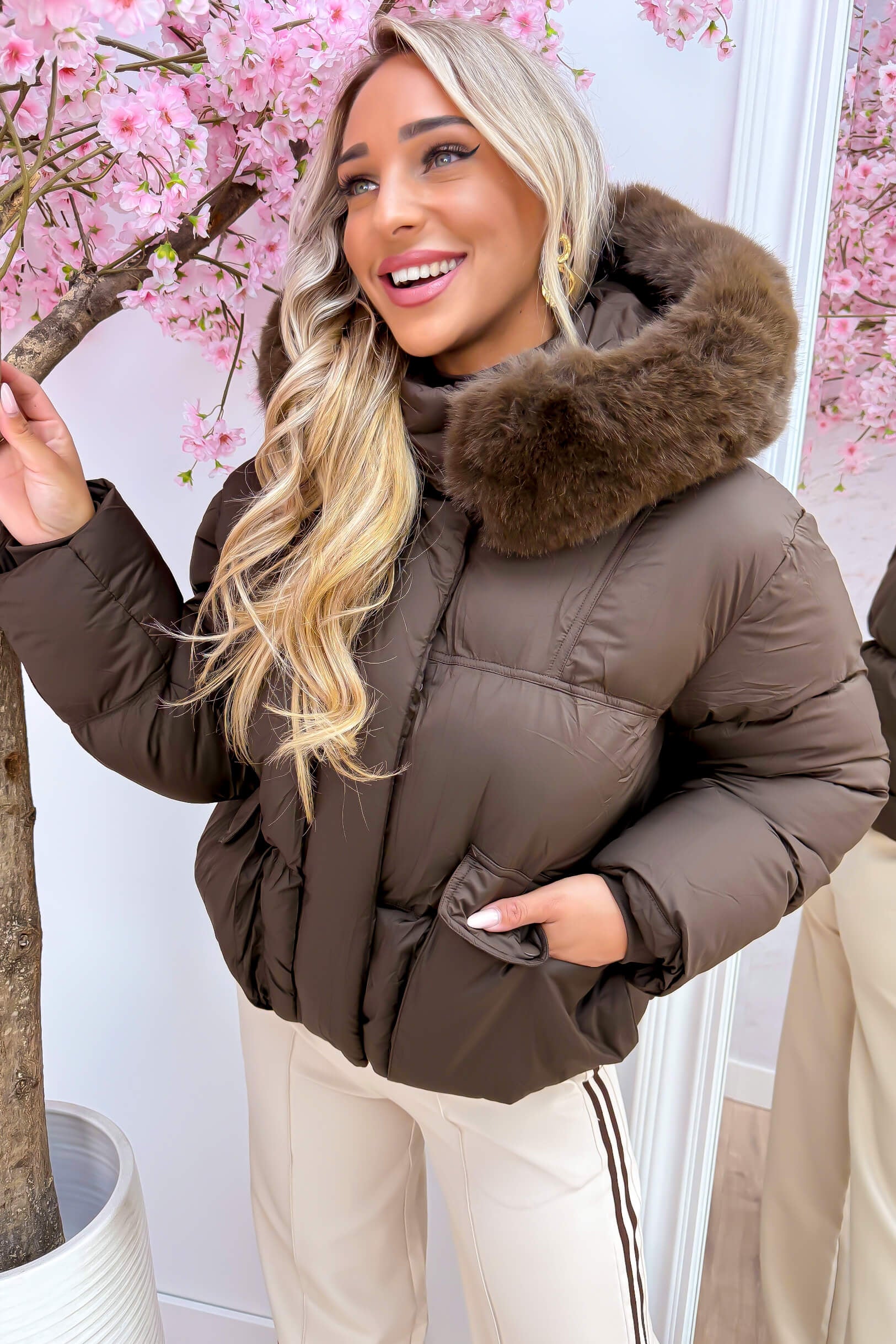 1Is9DYfSbaqN3kIJBfPiLBTUHhG4h0a9wGnfDvQy.jpg