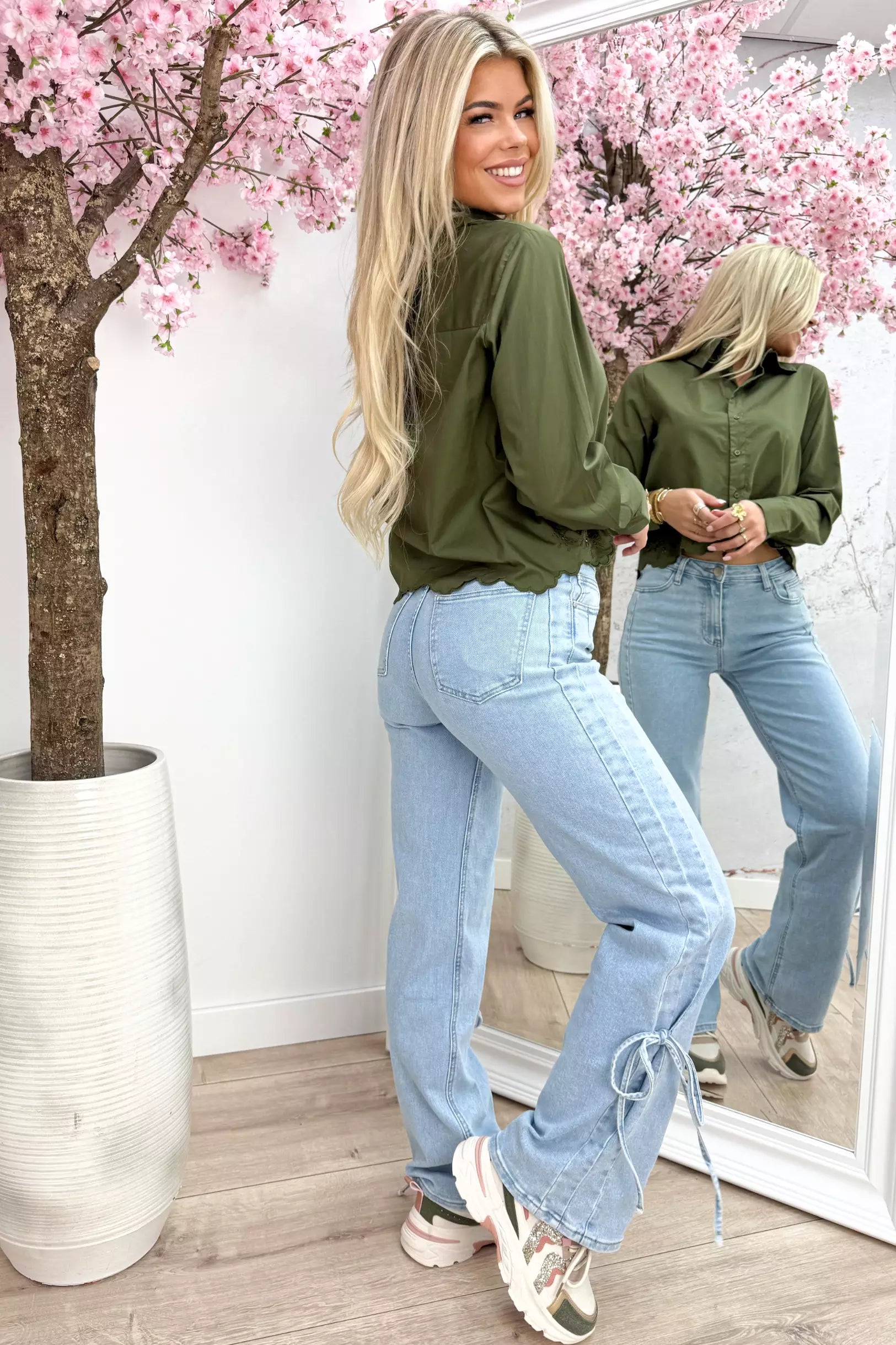 Wavy embroidery blouse - Army