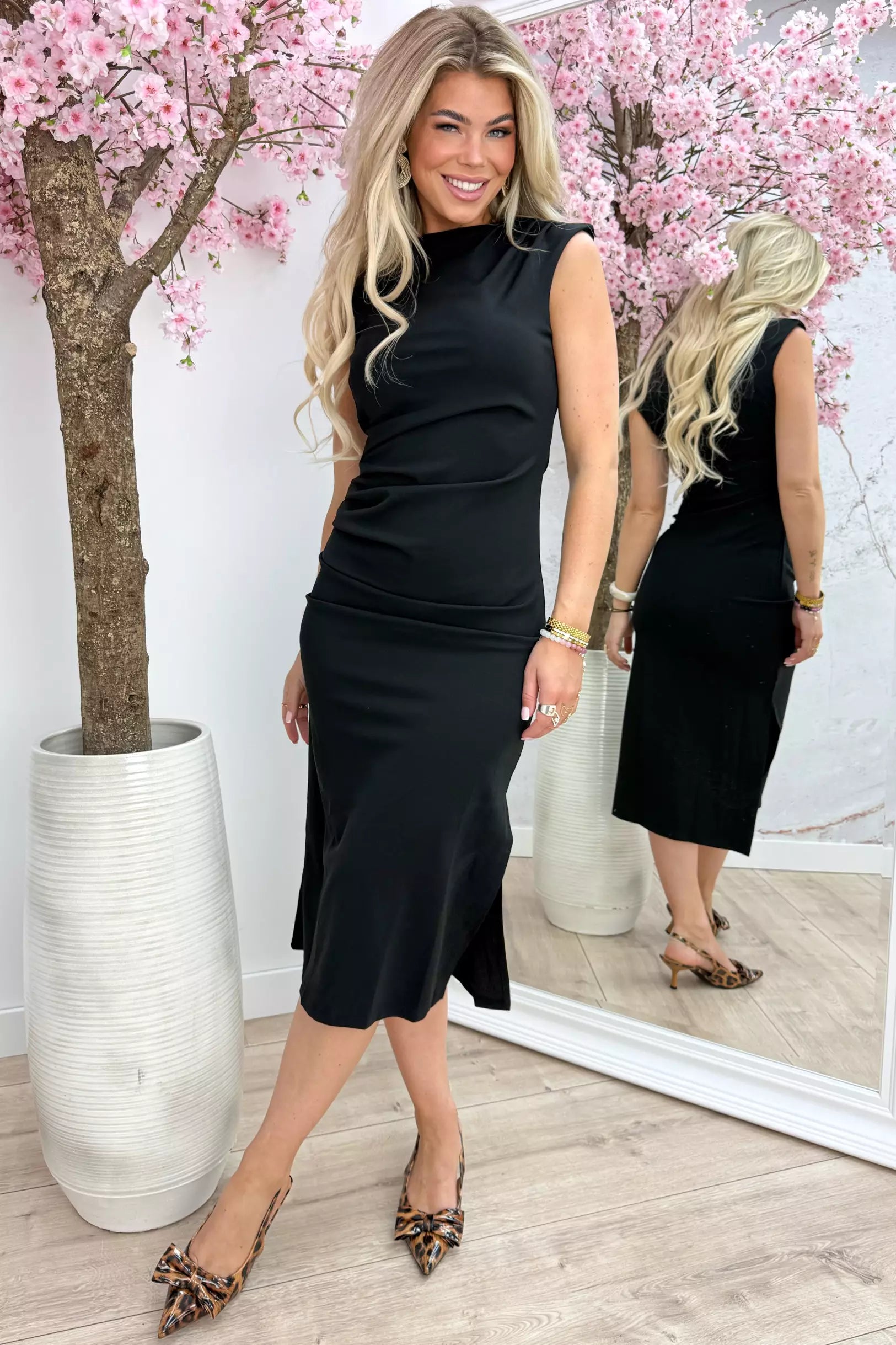 Always a classy dress - Zwart