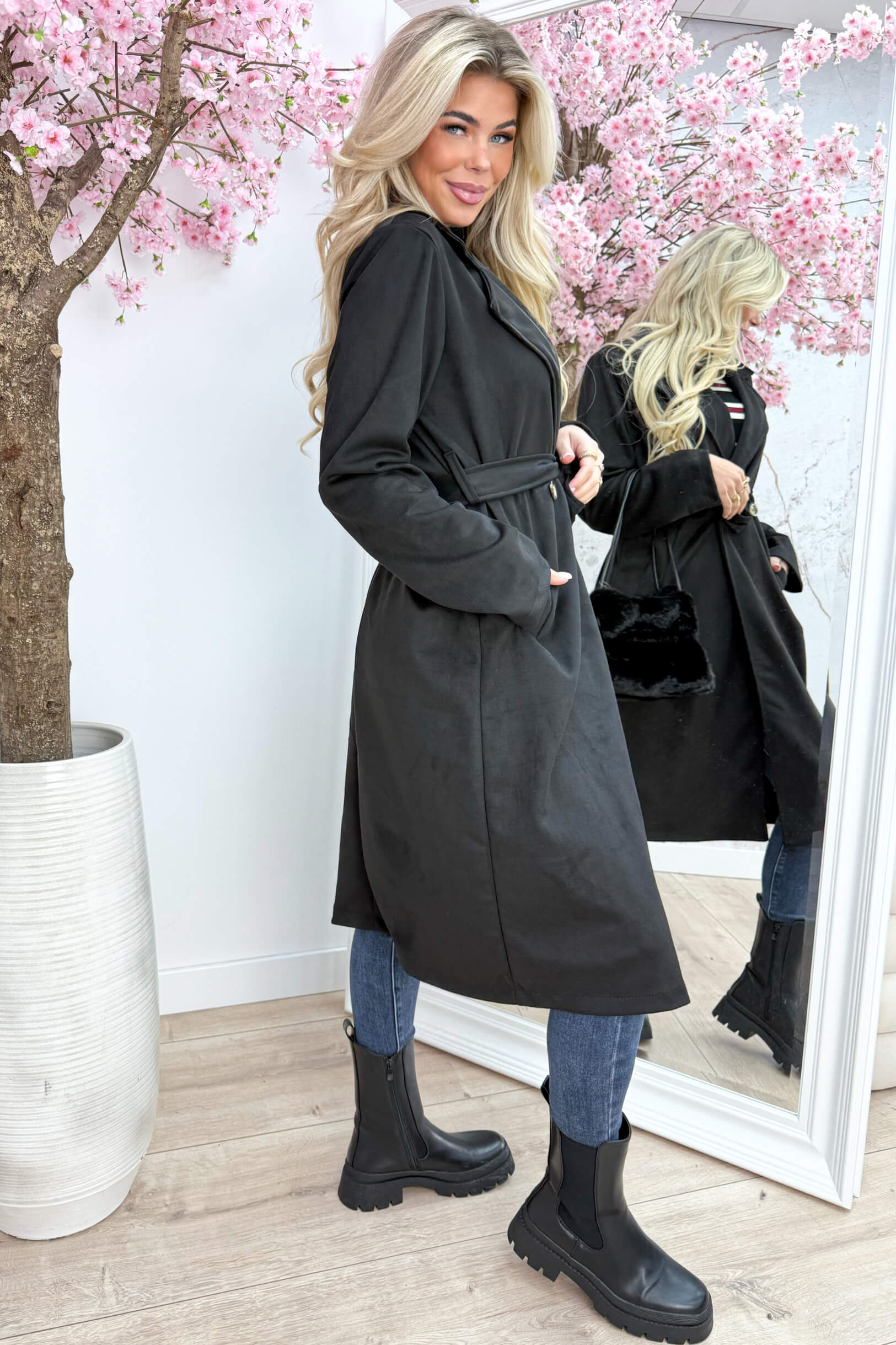 Long suede trenchcoat - Zwart