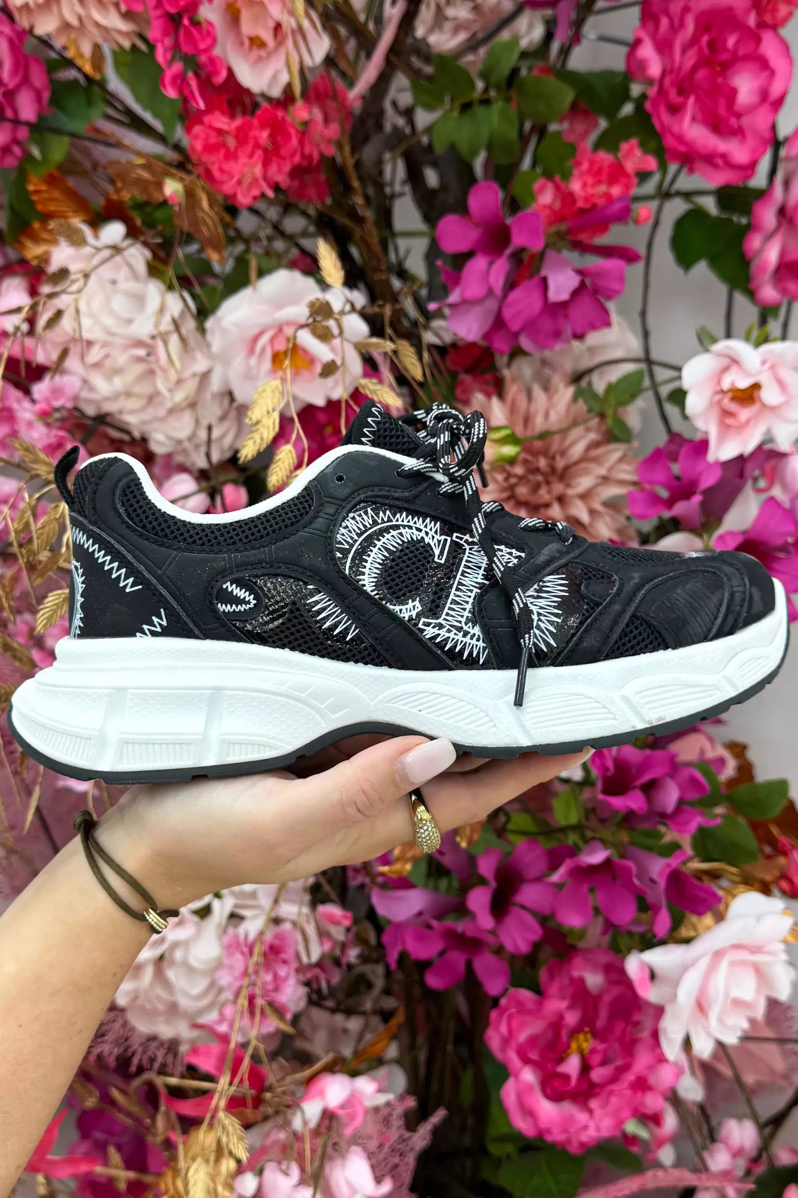 So Inspired Sneakers - Black