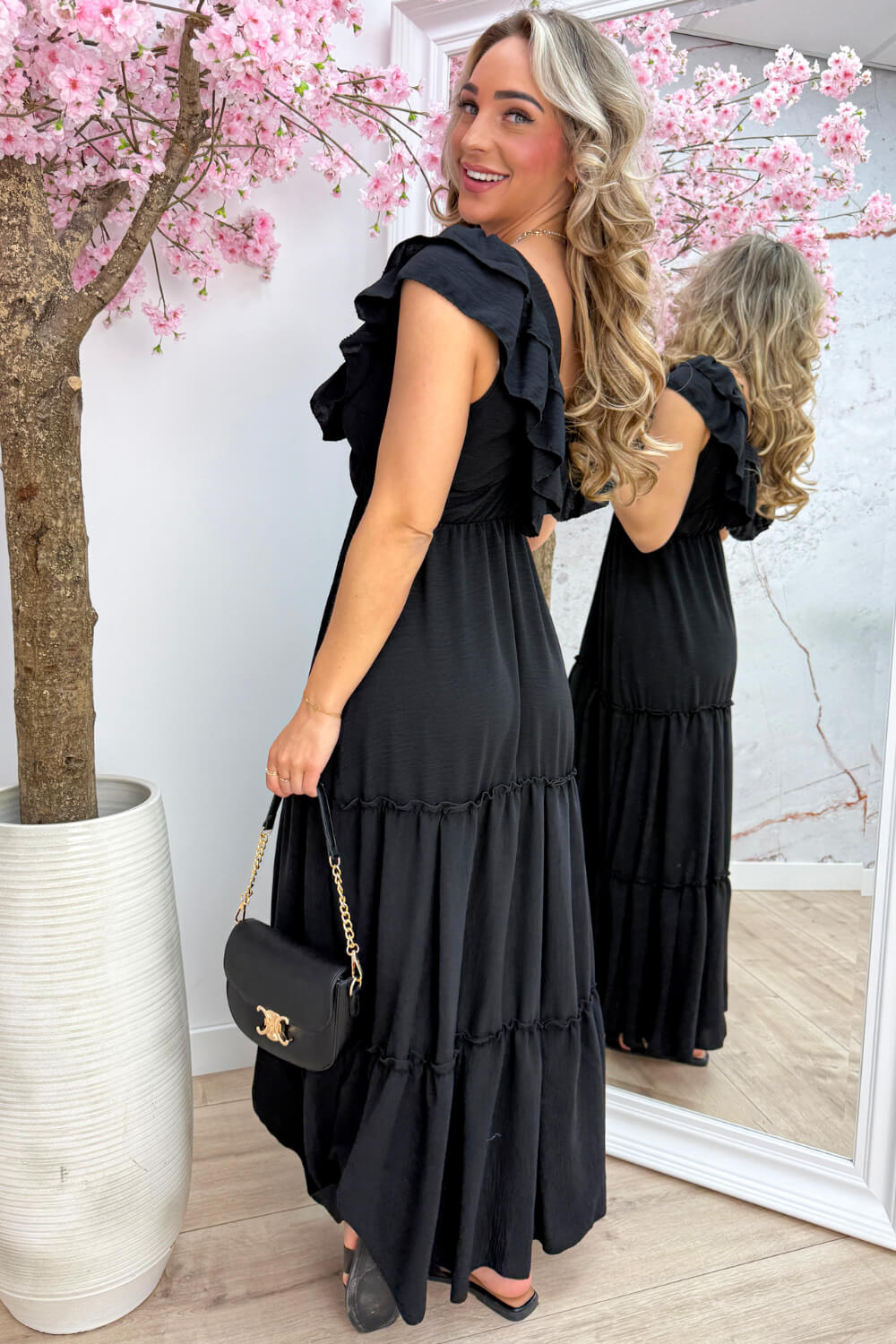Malibu ruffle dress - Zwart