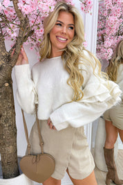 Ruffle romance knitted trui - Wit