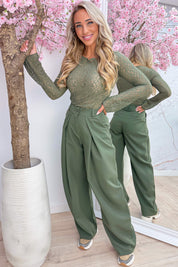 She means business pantalon - Army
