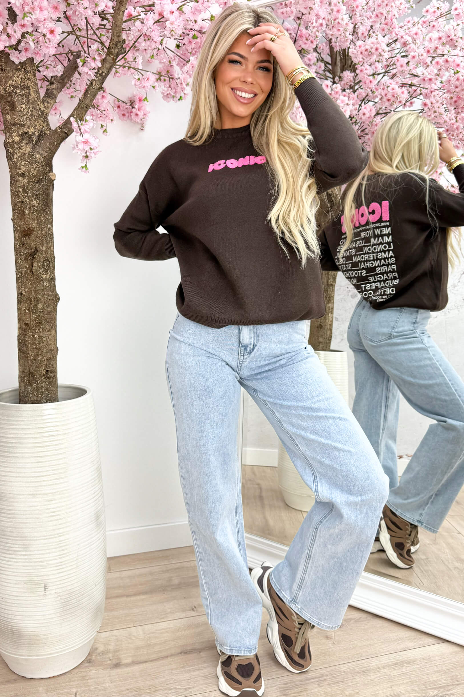 Iconic City Sweater - Brown