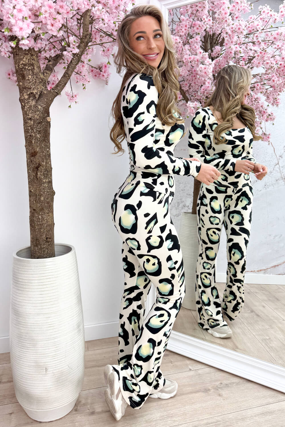 Big leopard squared travel topje - Groen