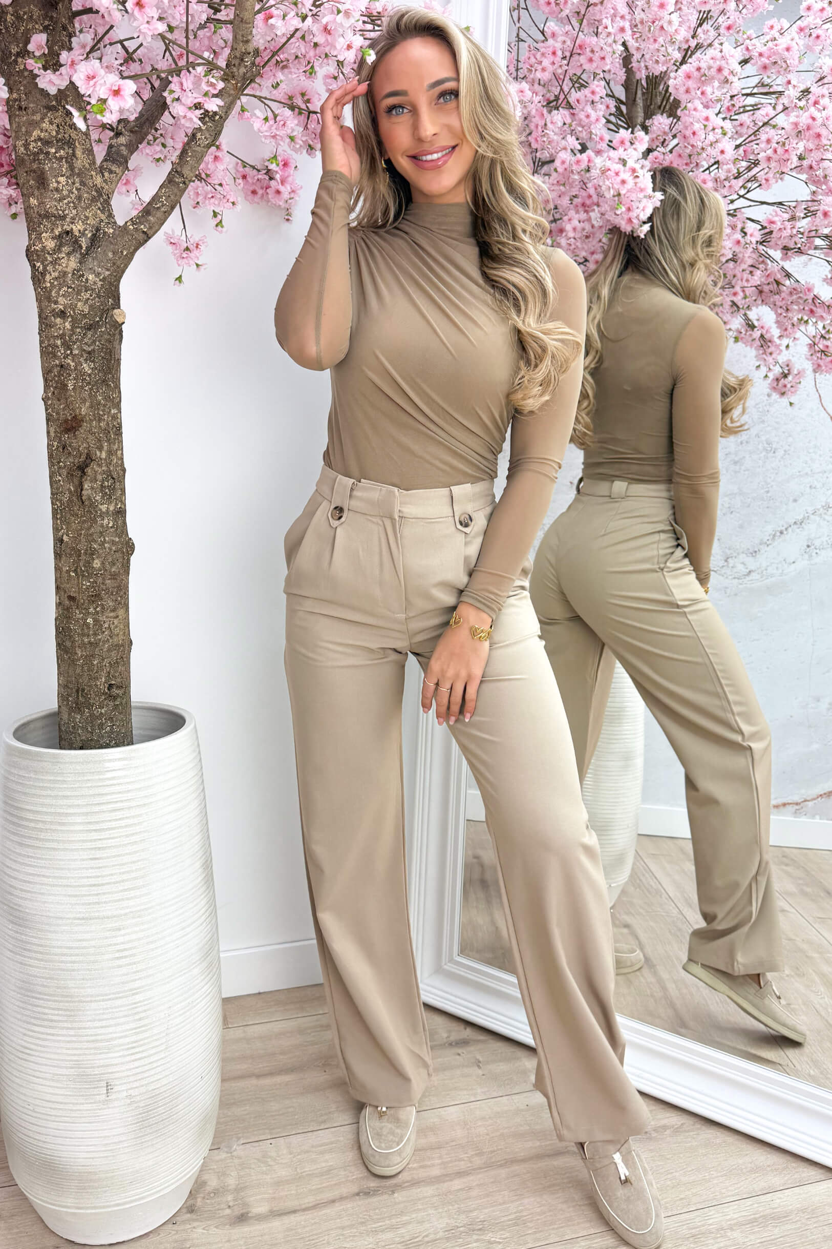 Smocked mesh body - Camel