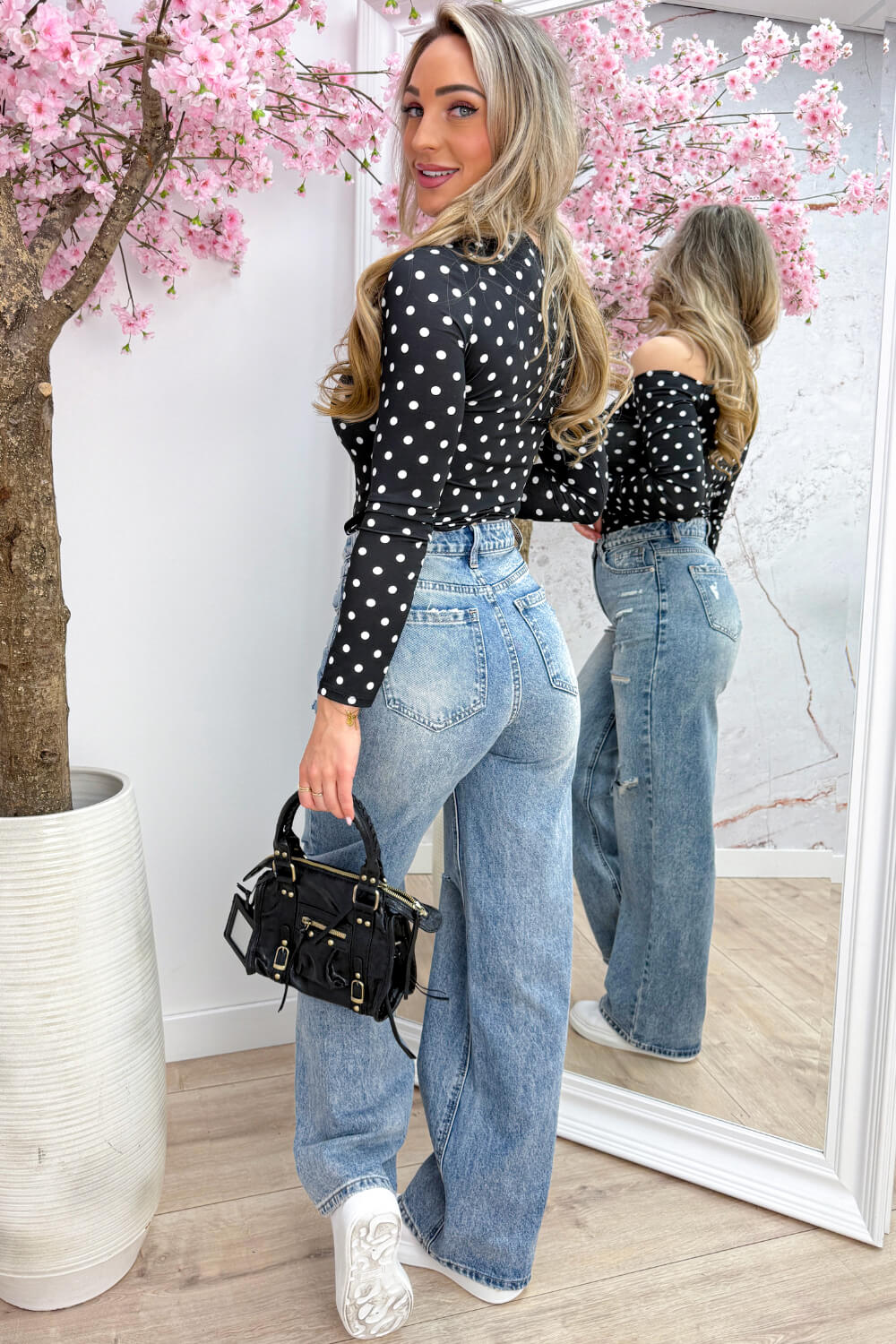 Polkadot essential off shoulder topje - Zwart