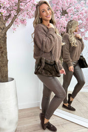 The perfect basic trui - Bruin