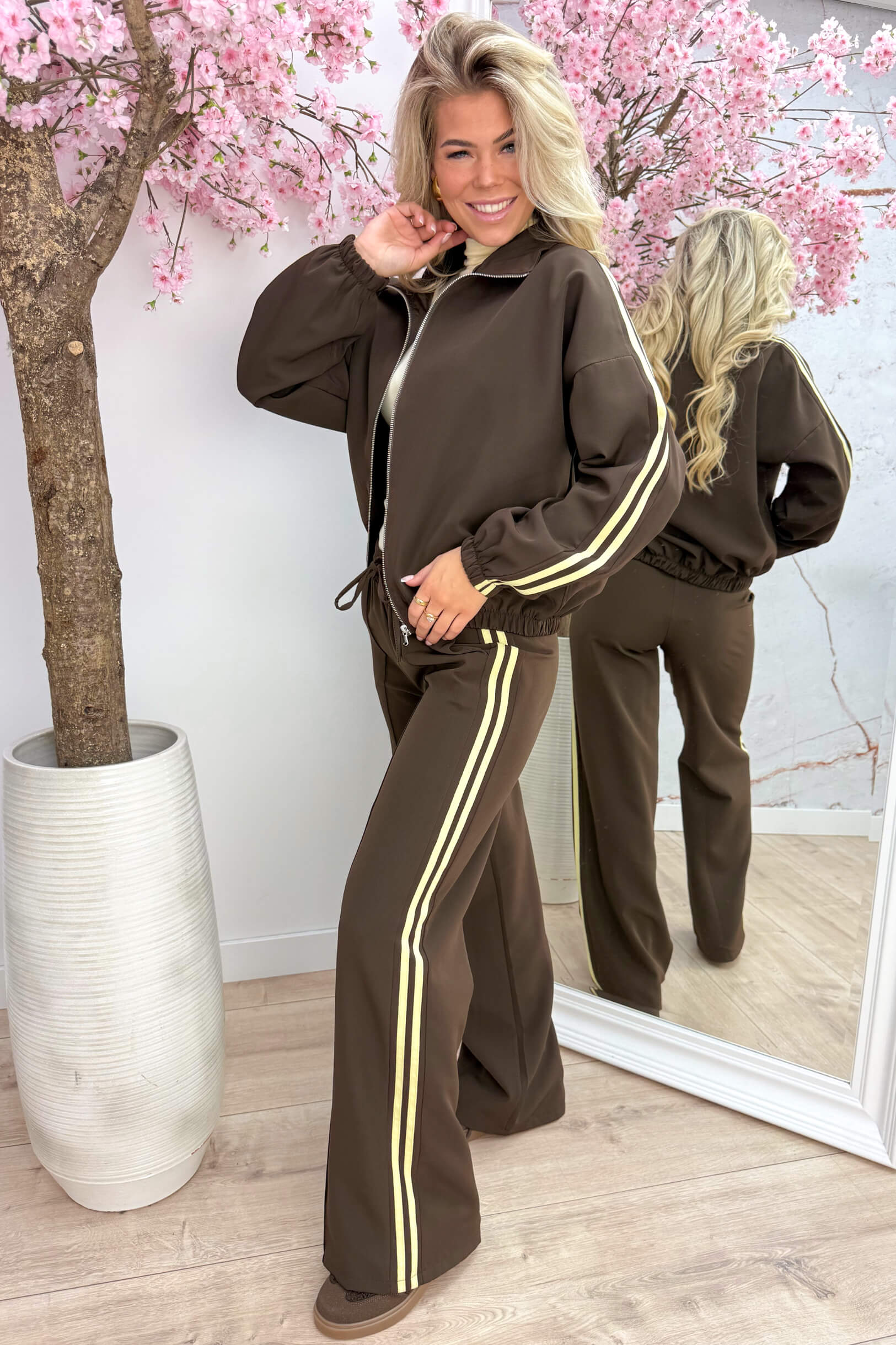 Yours to keep stripe bomber - Geel