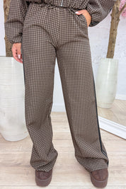 Check into style pants - Bruin