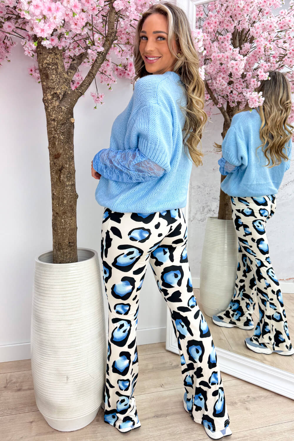 Lace sleeve trui - Sky blue