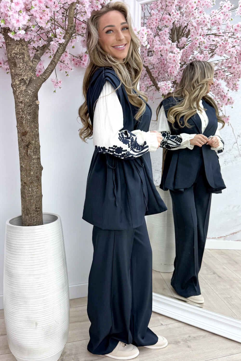 On point co-ord - Navy