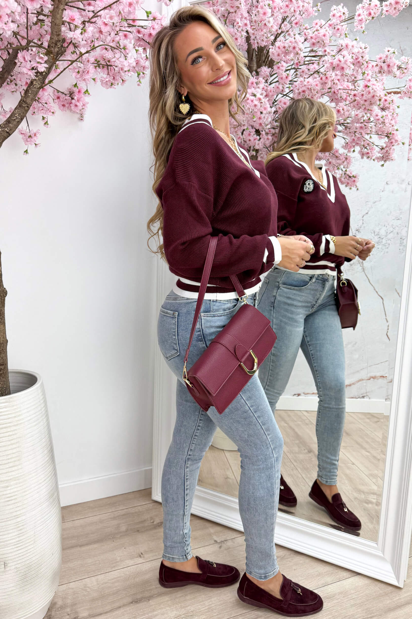 Diamond Ribbed Emblem Sweater - Bordeaux