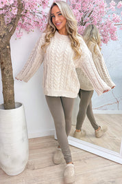 Cable and cuddle trui - Beige