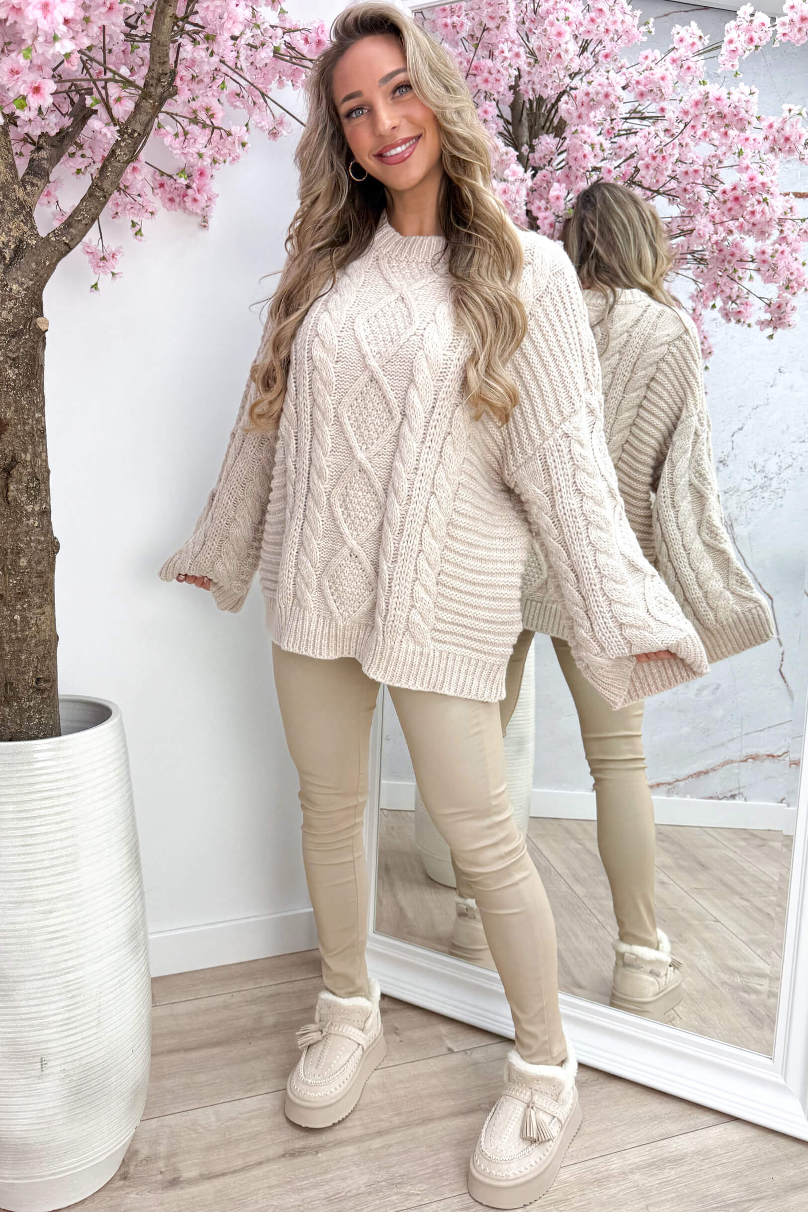 Snowy dreams cable trui - Beige