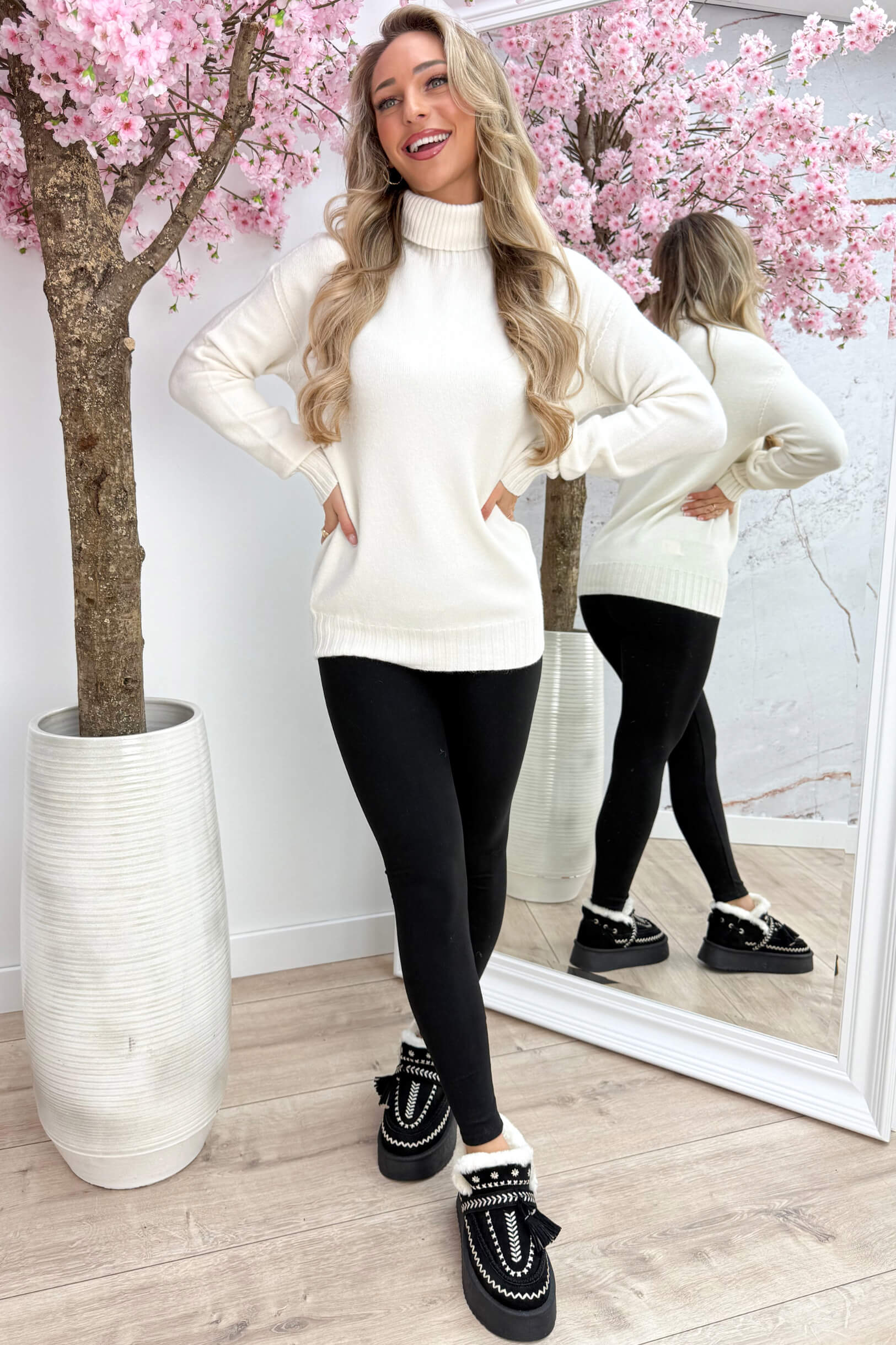 Basic coll trui - Lt. beige