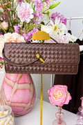 Bella weave clutch - Bruin