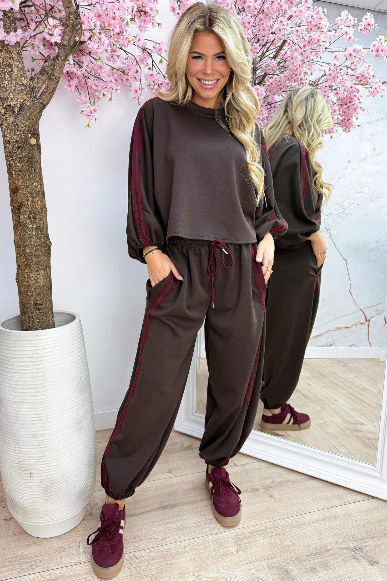 Chilling in stripes brown comfy co-ord - Bordeaux