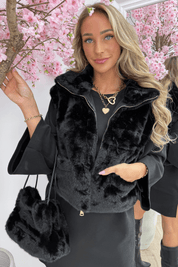 Soft and furry gilet - Zwart
