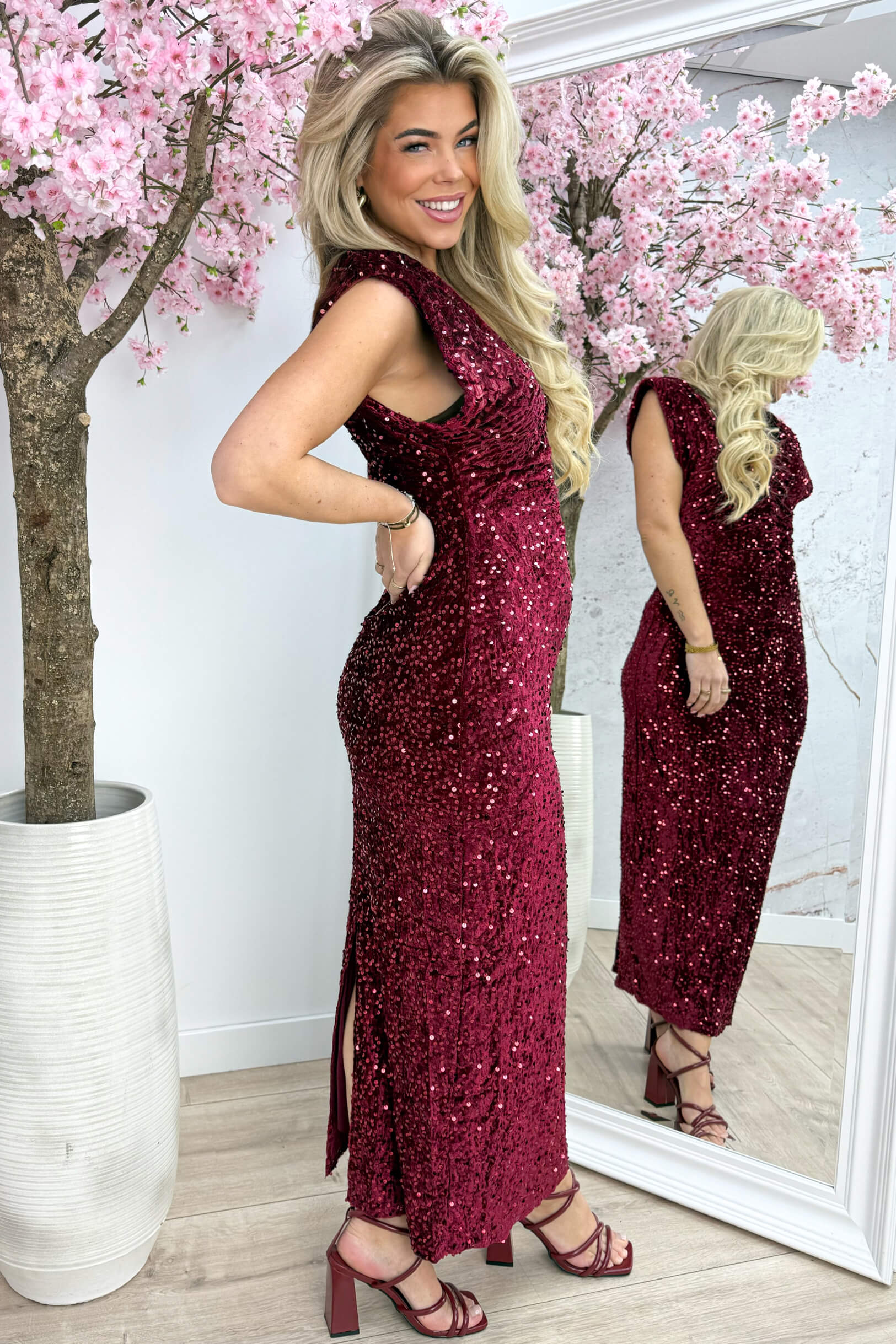 Statement velvet paillet dress - Bordeaux