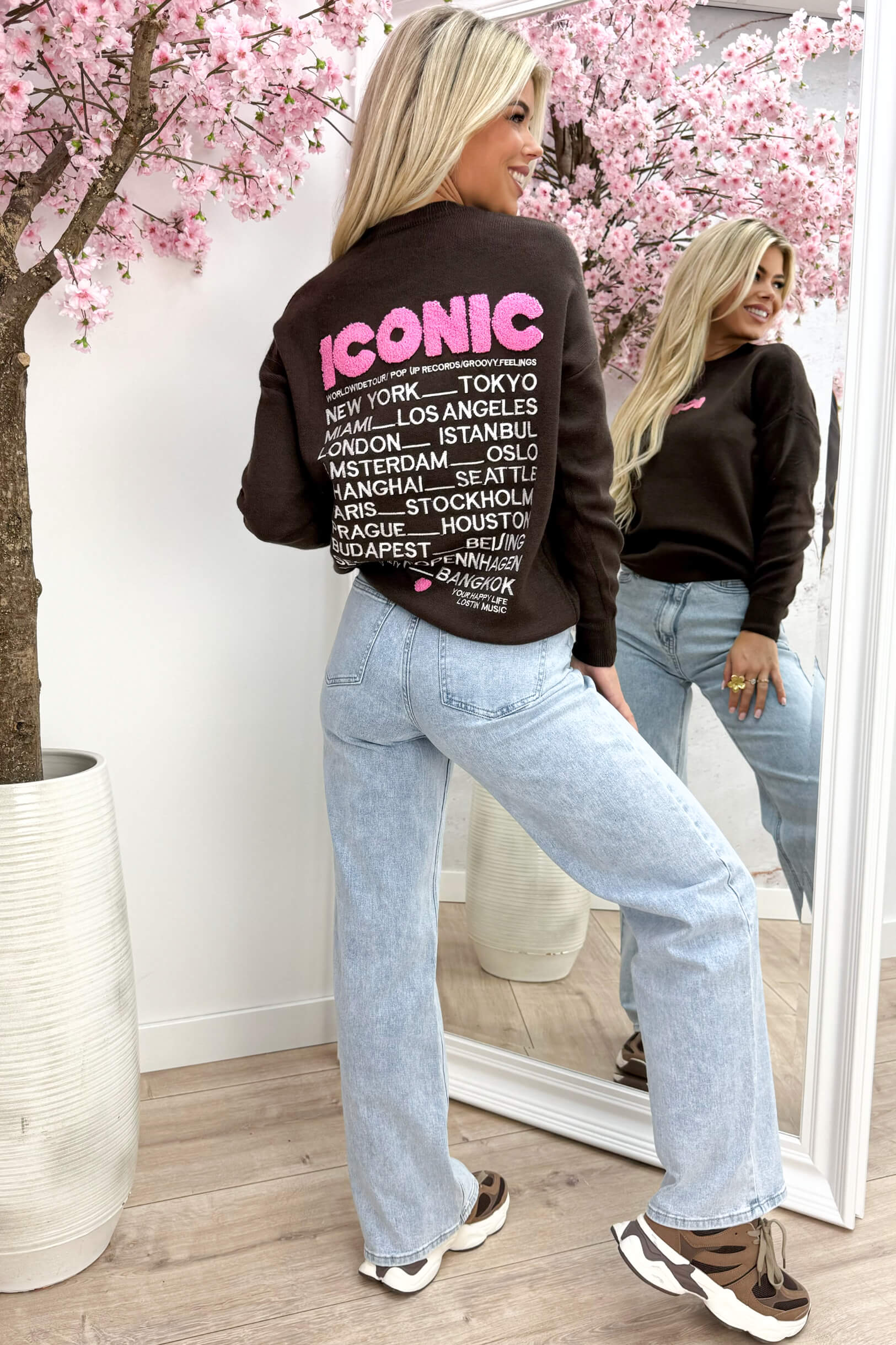 Iconic City Sweater - Brown