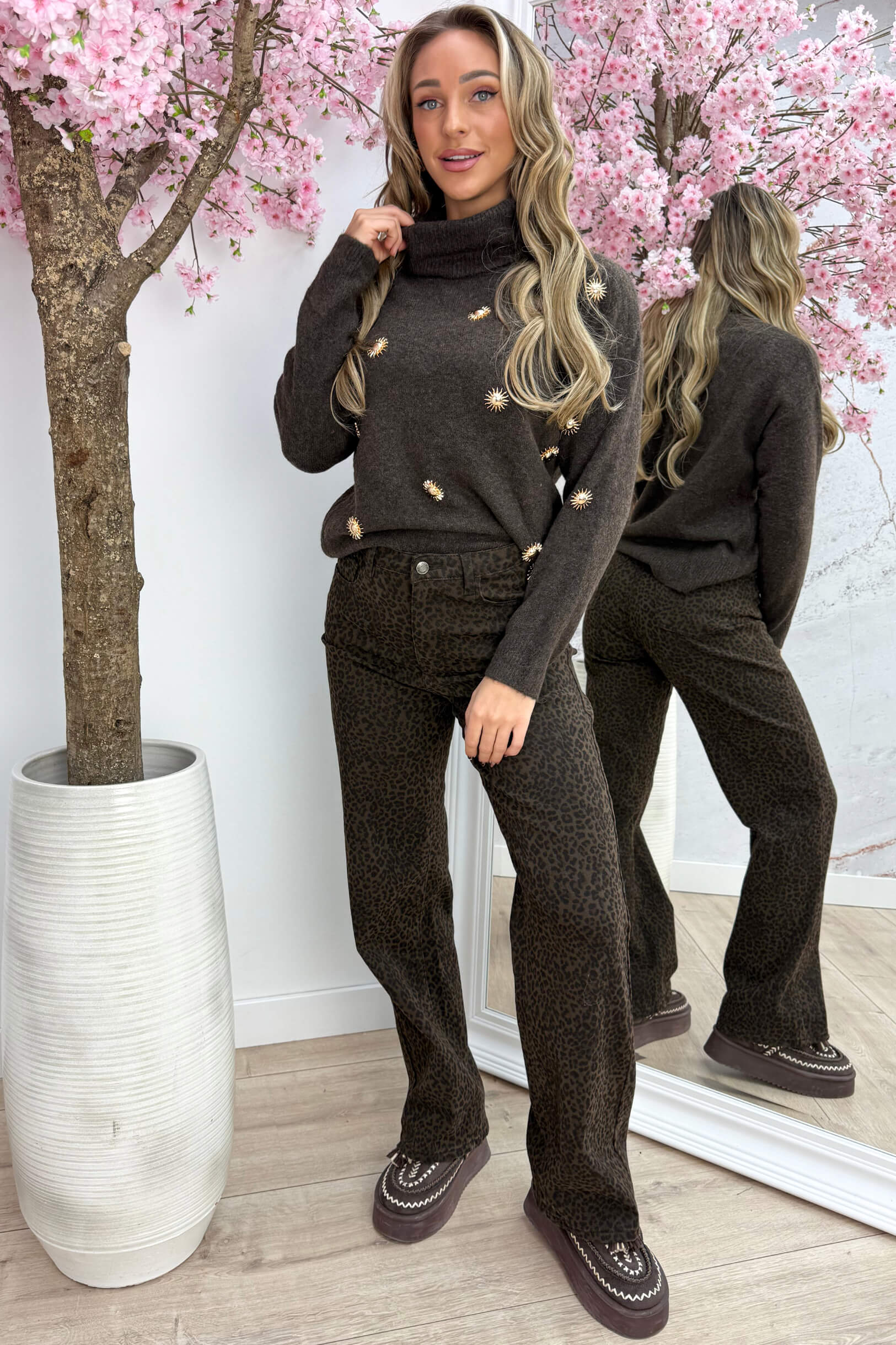 Sunrise coll trui - Bruin