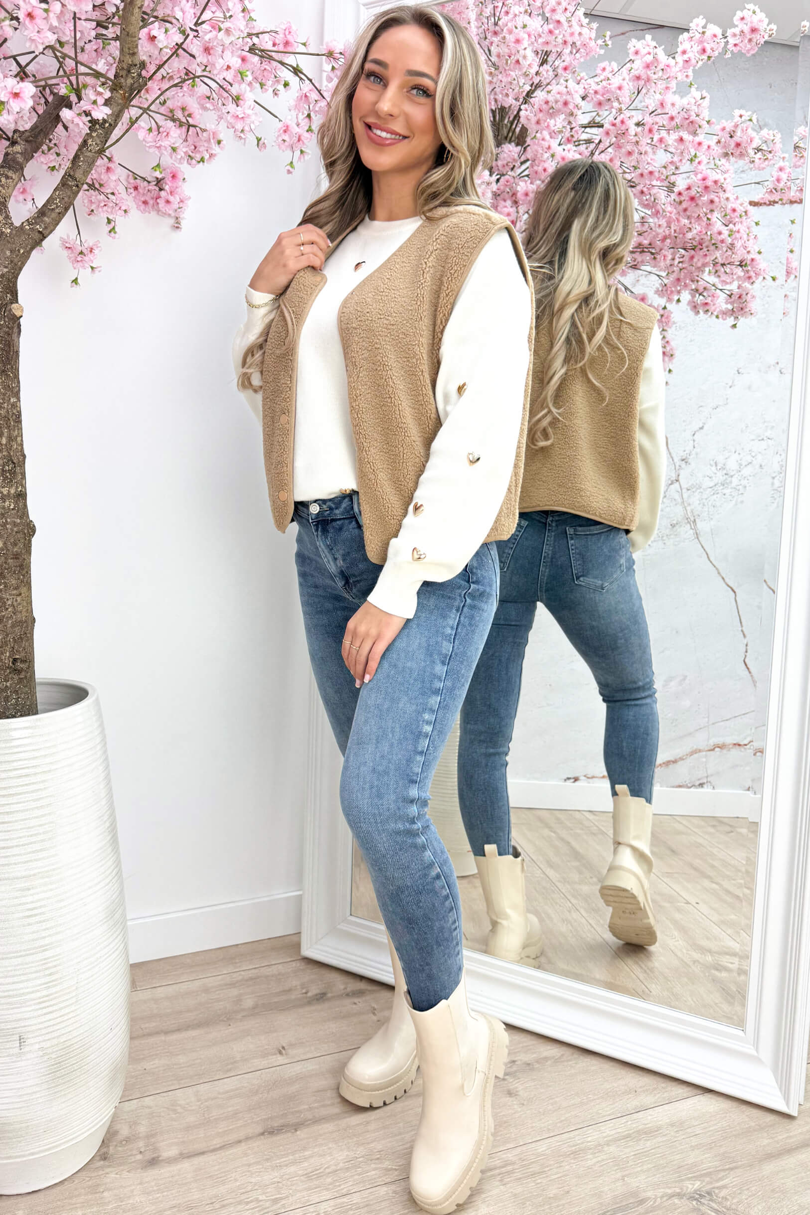 Cuddly teddy gilet - Camel