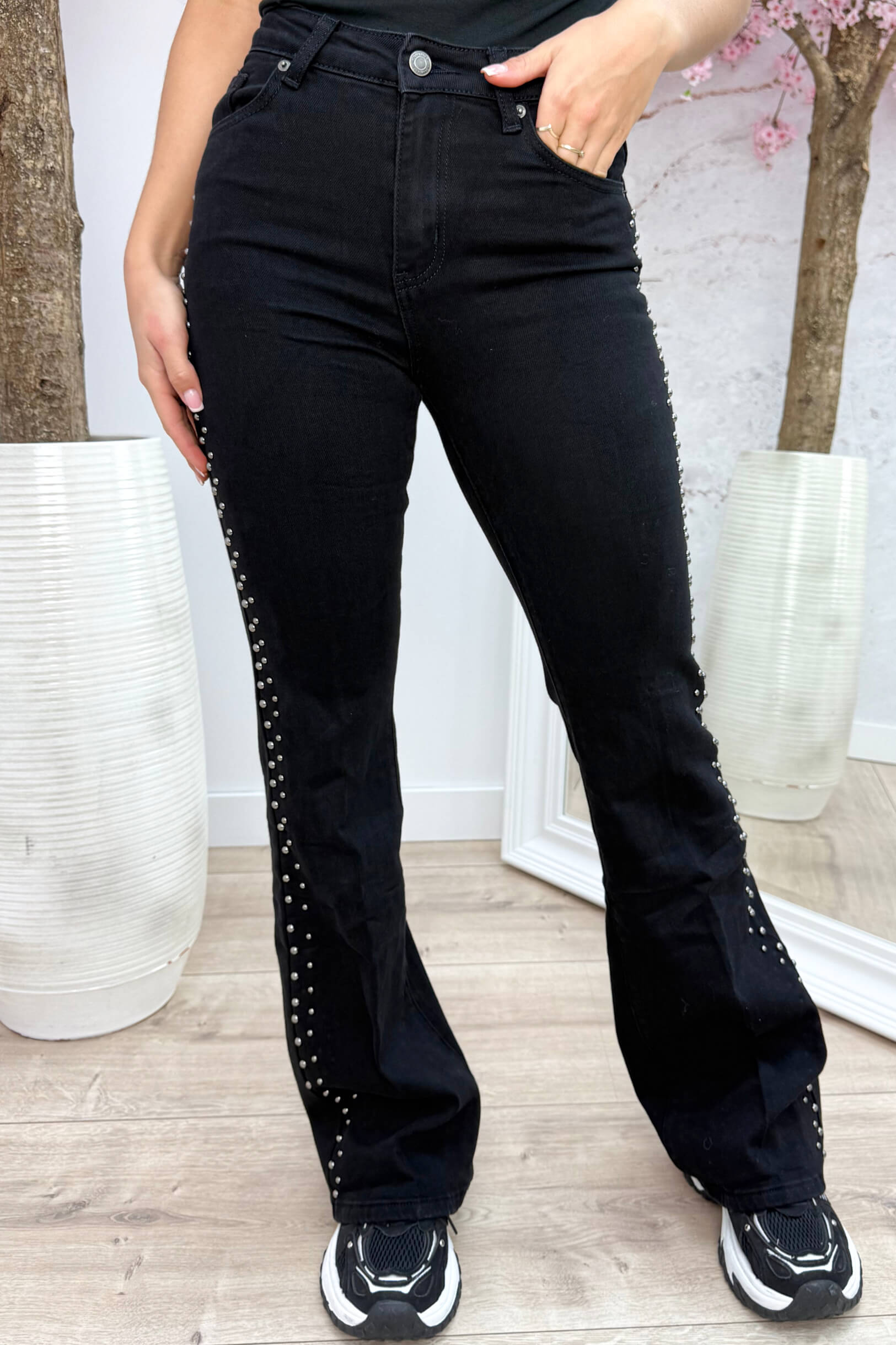 Studded flared jeans 272 - Zwart