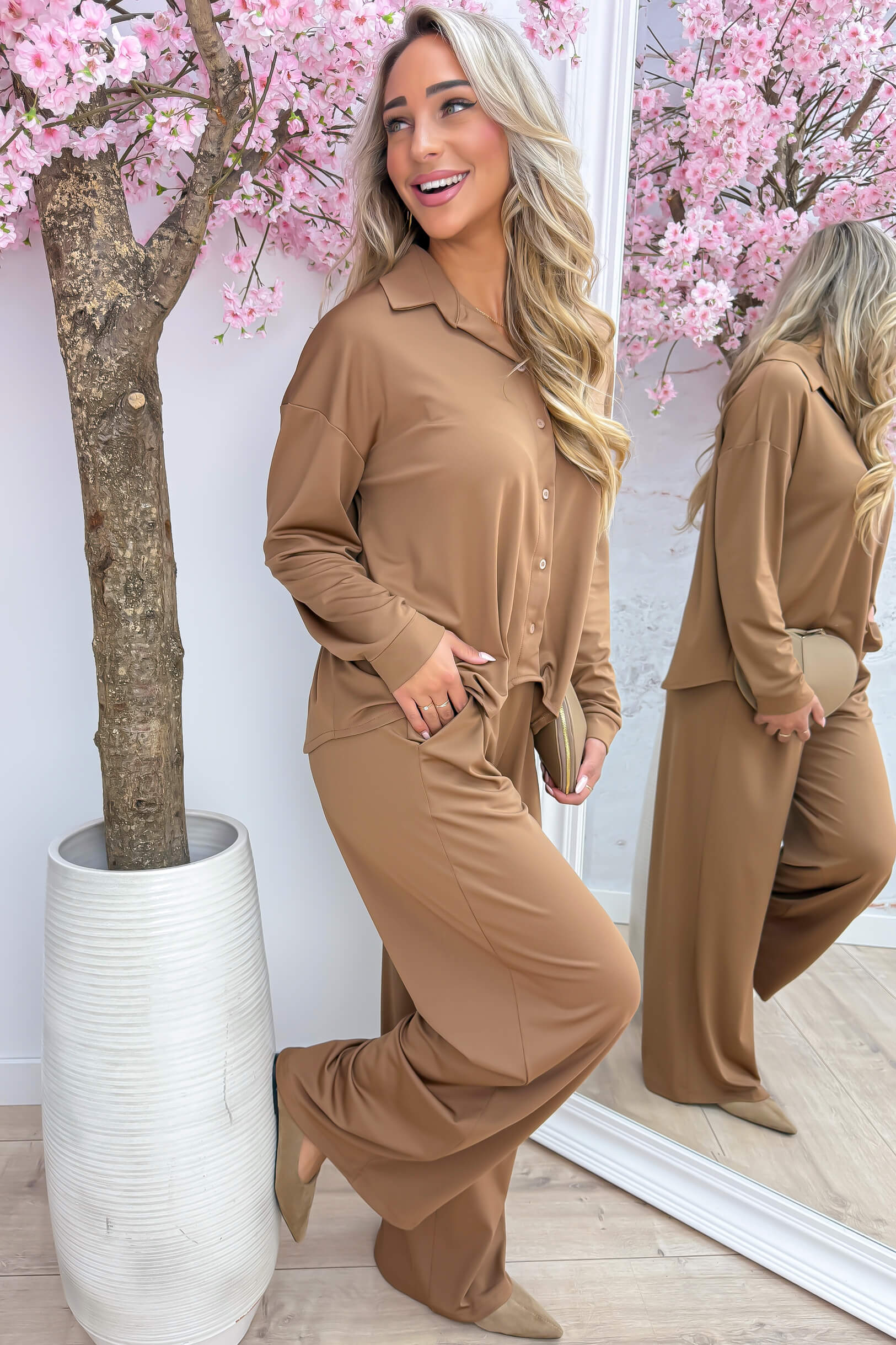 Match me if you can travel co-ord - Camel