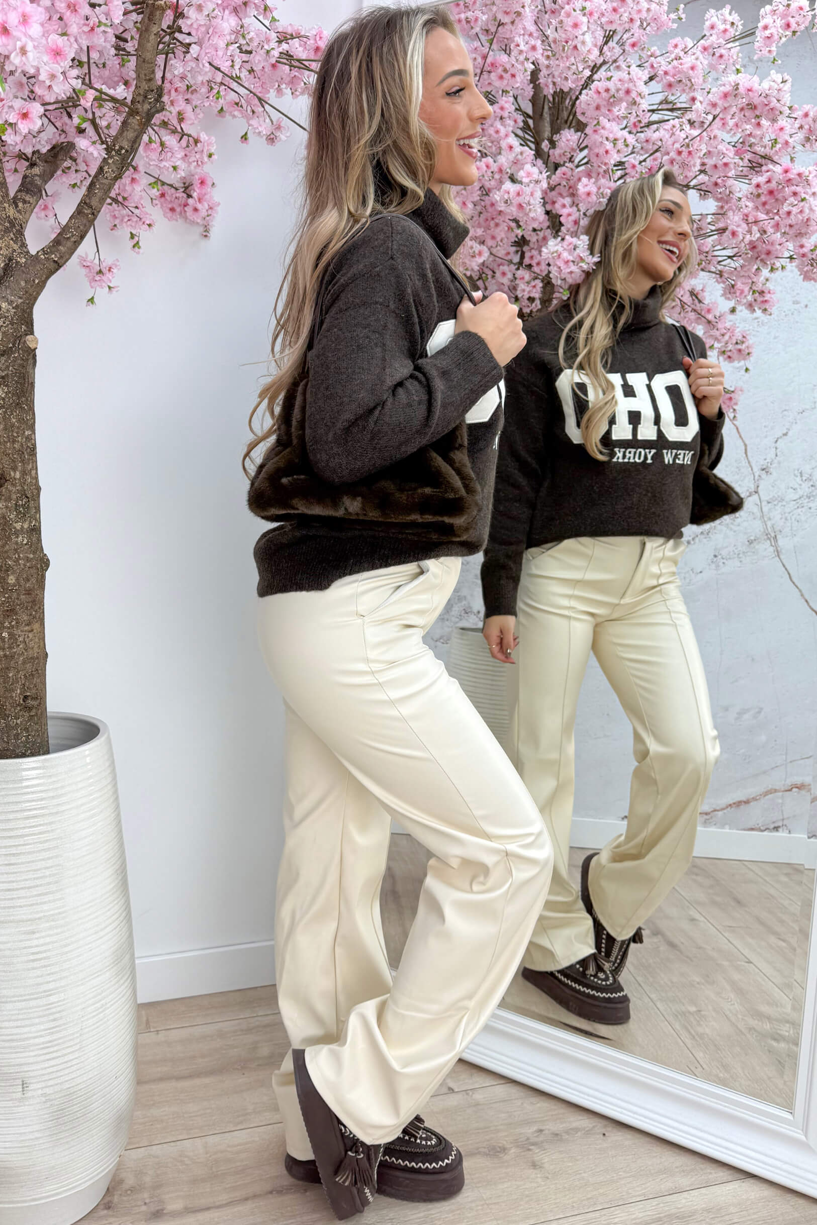 Soft knitted soho coll trui - Bruin