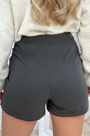 About the details skort - Bruin
