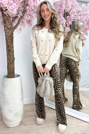 Strickjacke mit goldenen Knöpfen – Beige