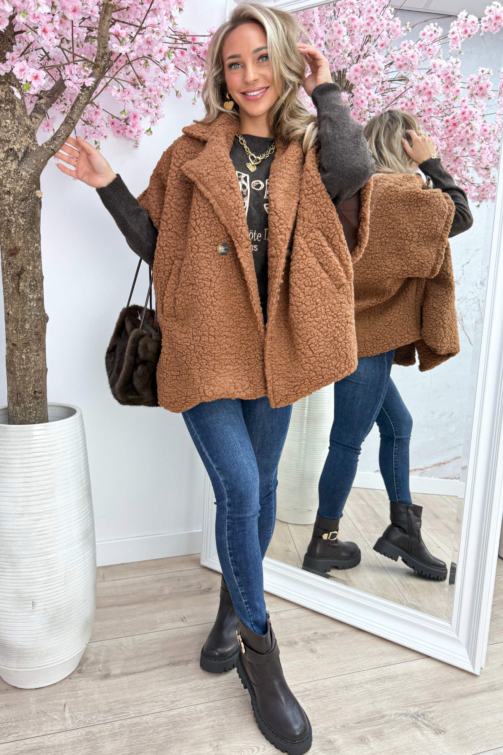 Snuggle up teddy gilet - Cognac