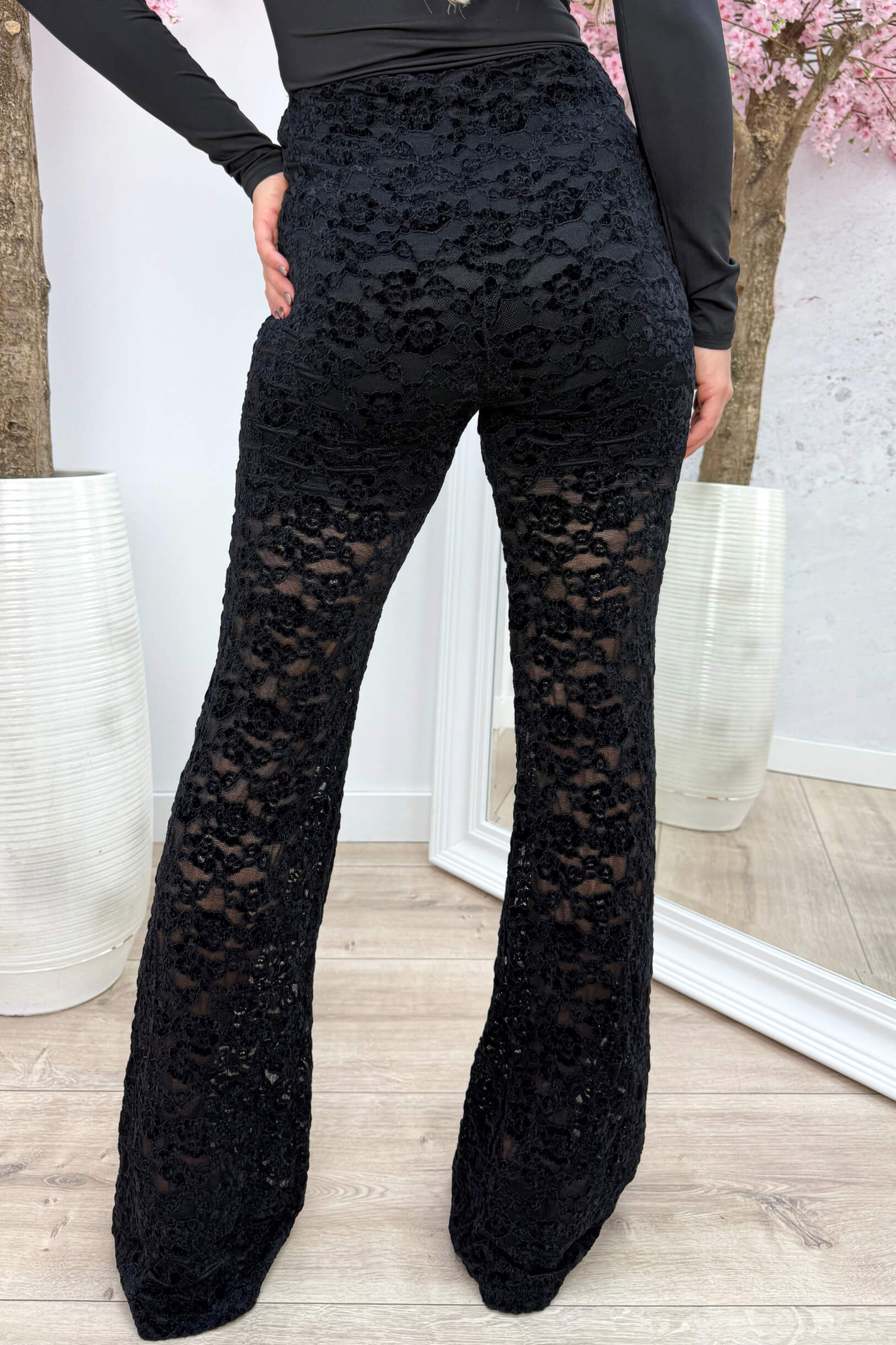 Velvet lace flair pants - Zwart