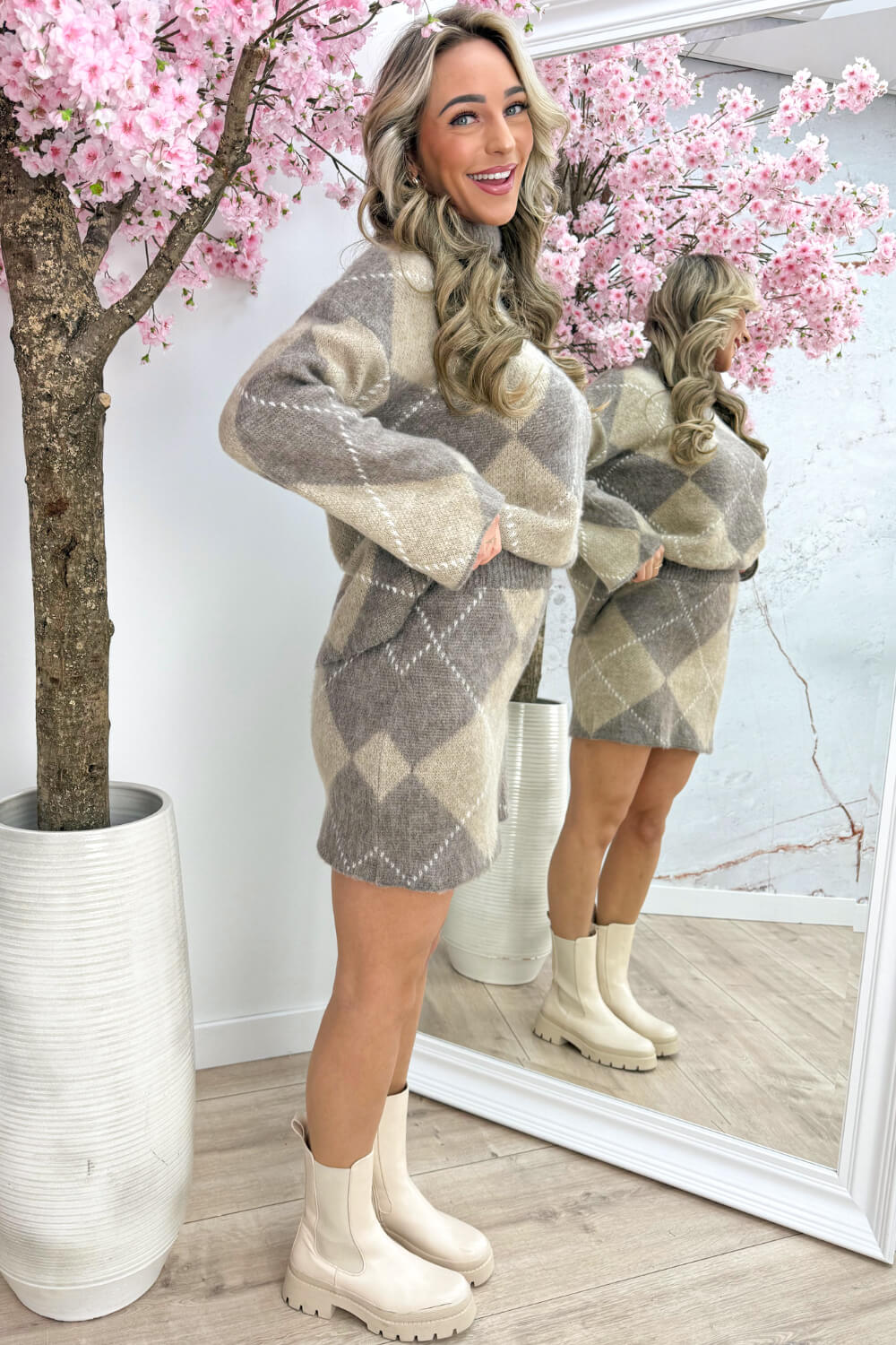 Cozy season checkered co-ord - Taupe