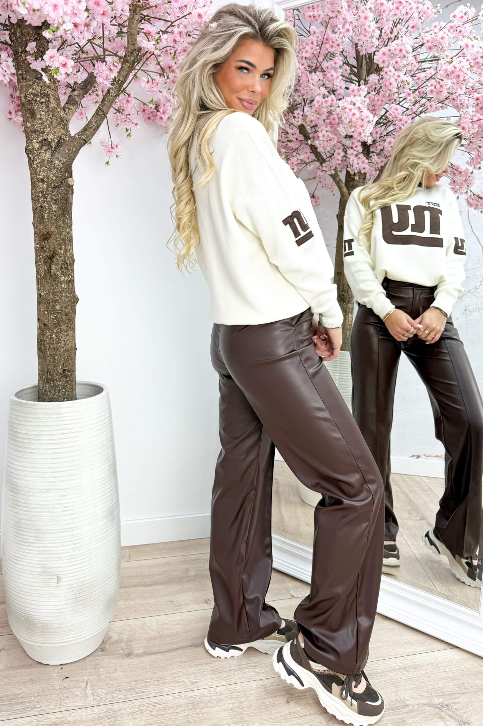Fav leather look pants - Bruin
