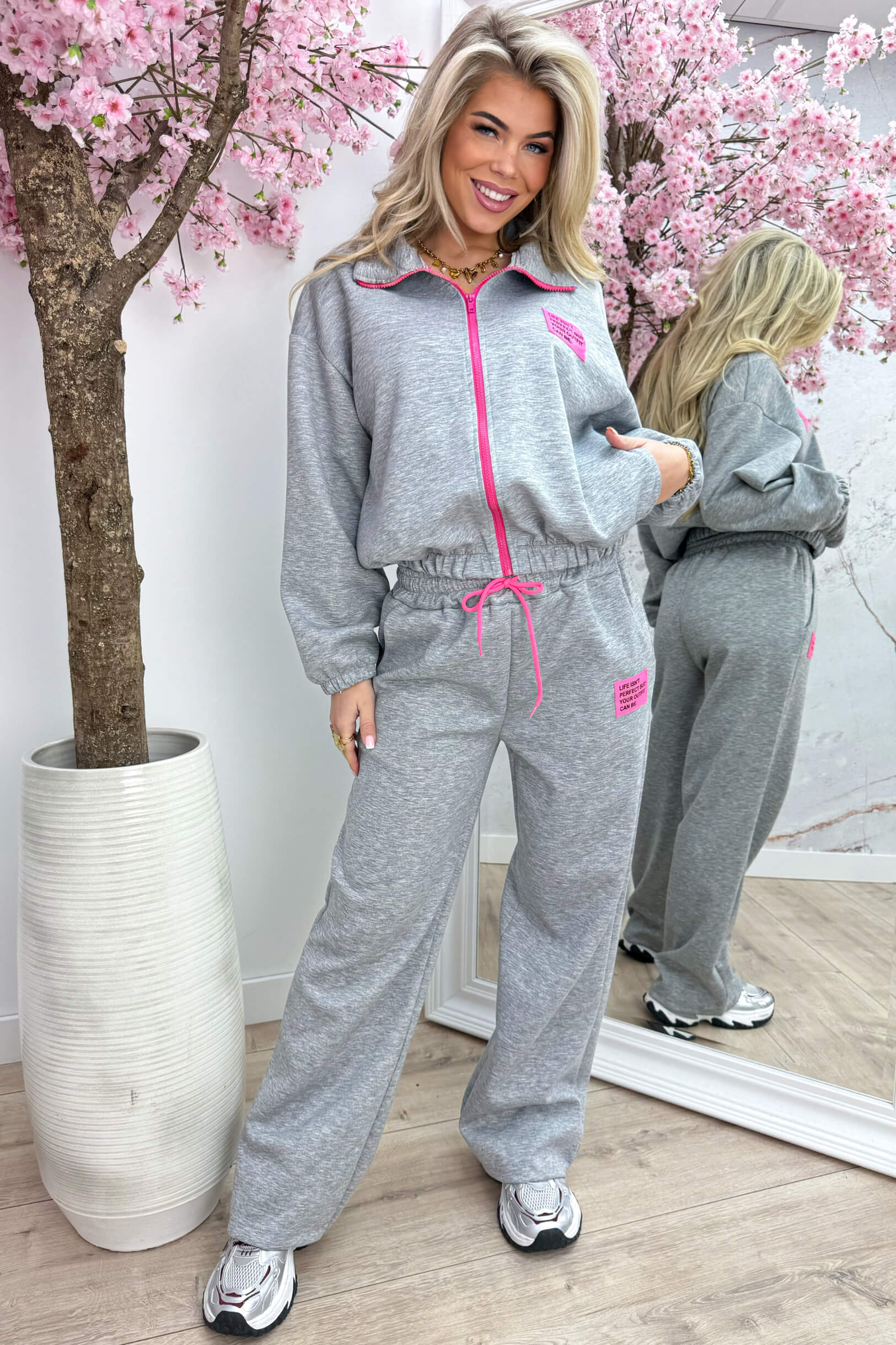Neon perfect embleem comfy co-ord - Lt. grijs