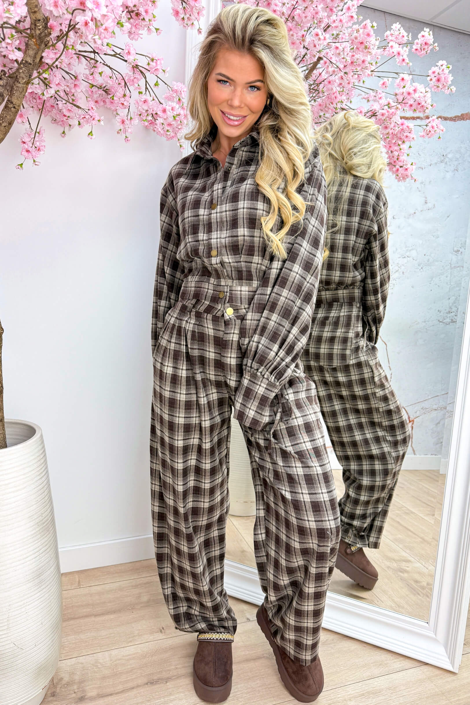 Check it twice bow blouse - Bruin