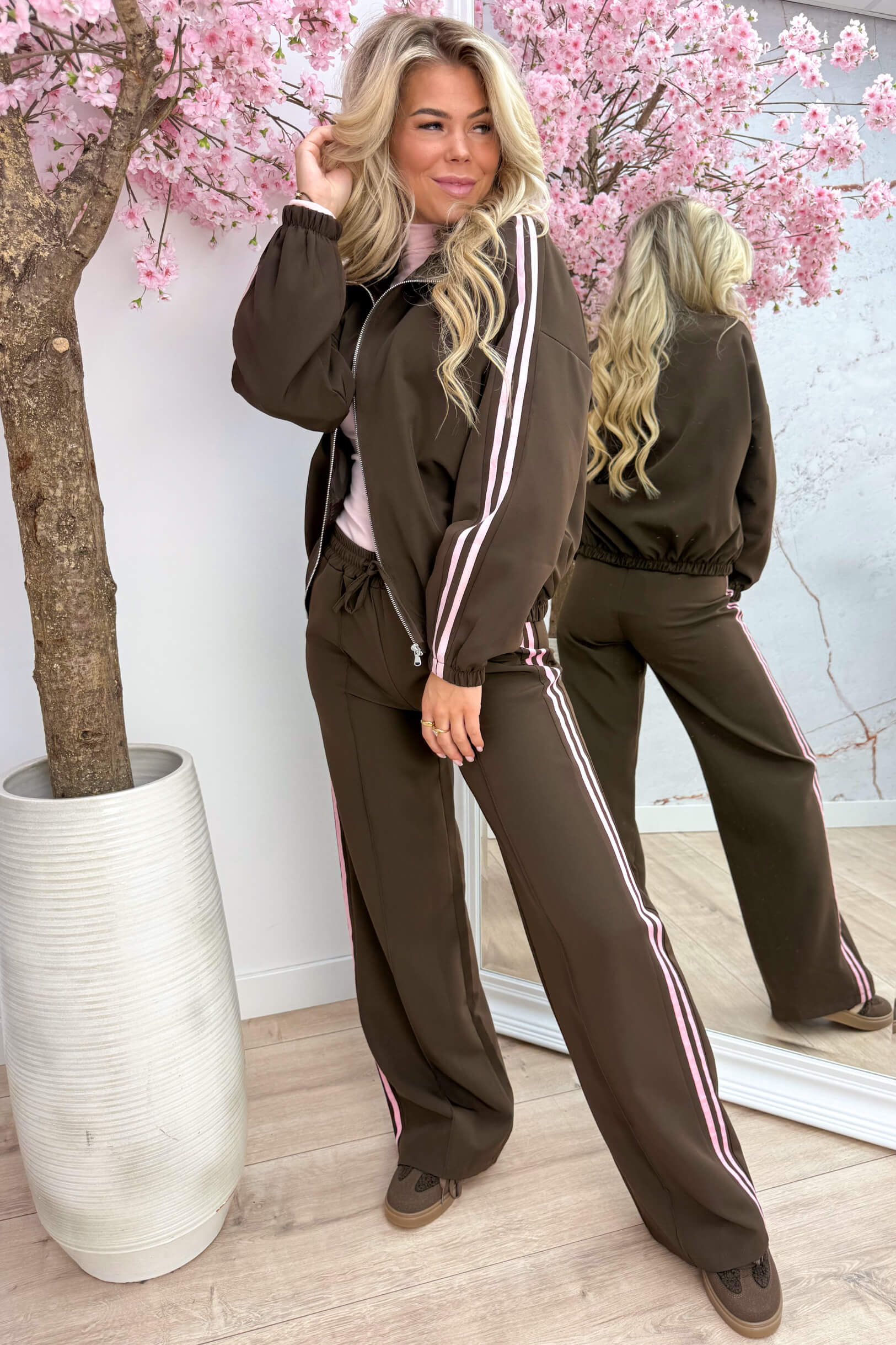 Yours to keep stripe bomber - Roze