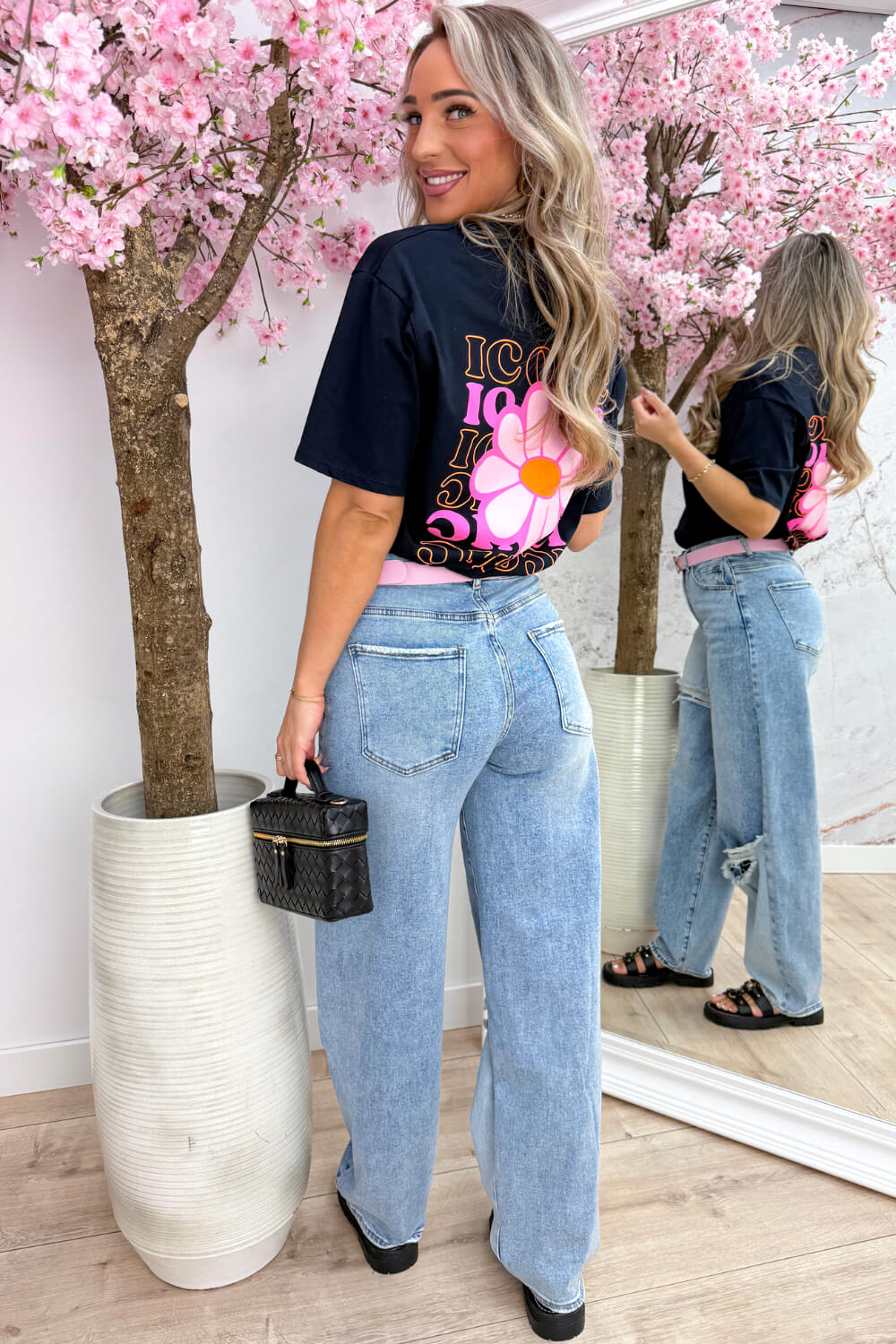 Iconic flower T-shirt - Zwart
