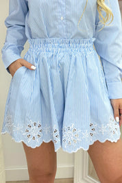 Embroidery stripe short - Sky blue
