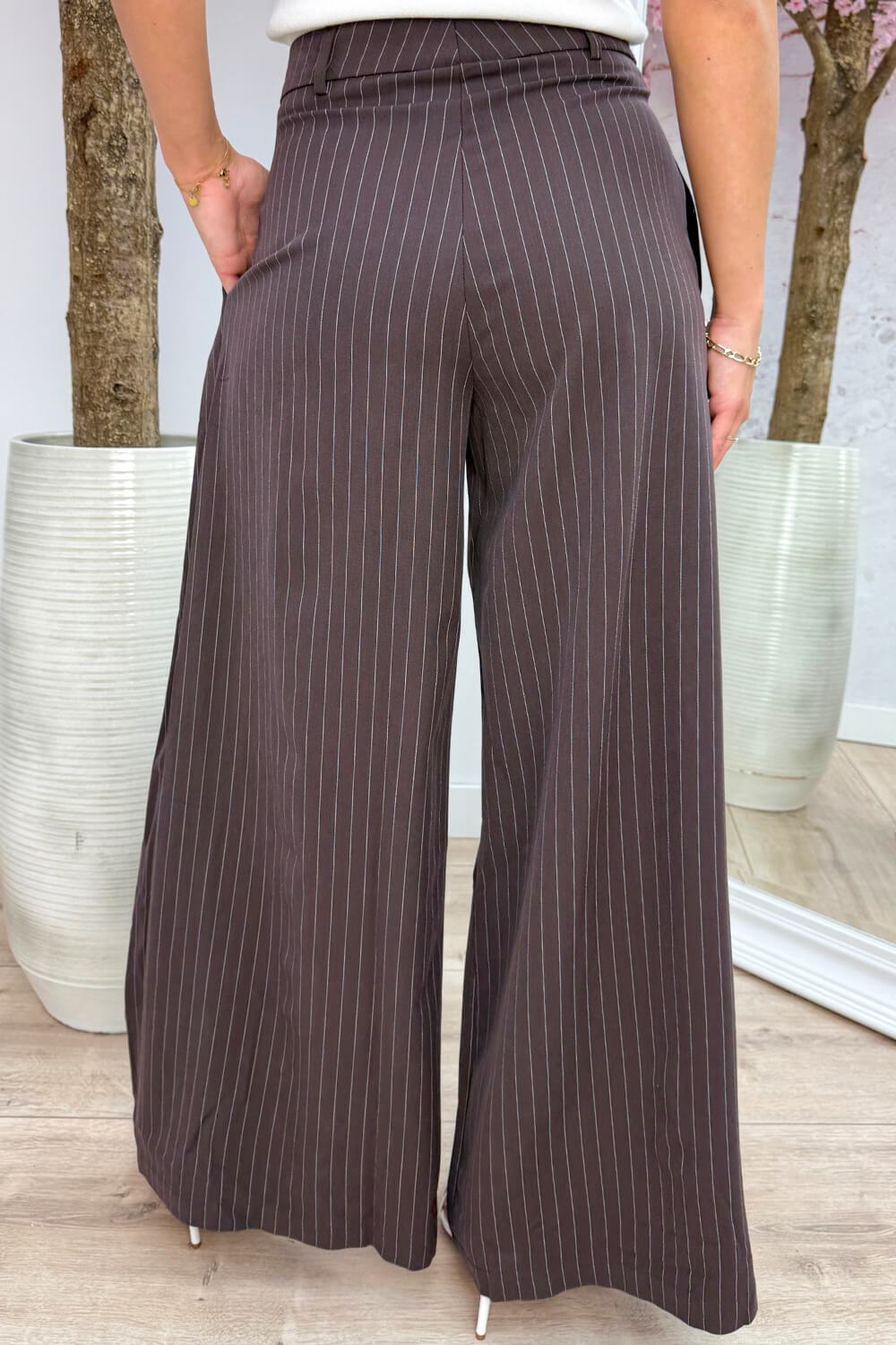 Pleated wide leg stripe pantalon - Bruin